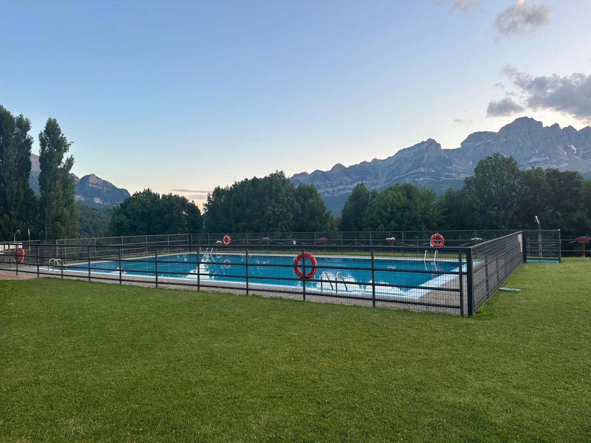 Апартаменти Mirador De Panticosa By Pirineos360 - Piscina Y 2 Plazas De Garaje Екстер'єр фото